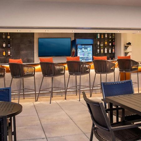 Springhill Suites By Marriott Frederick Bagian luar foto