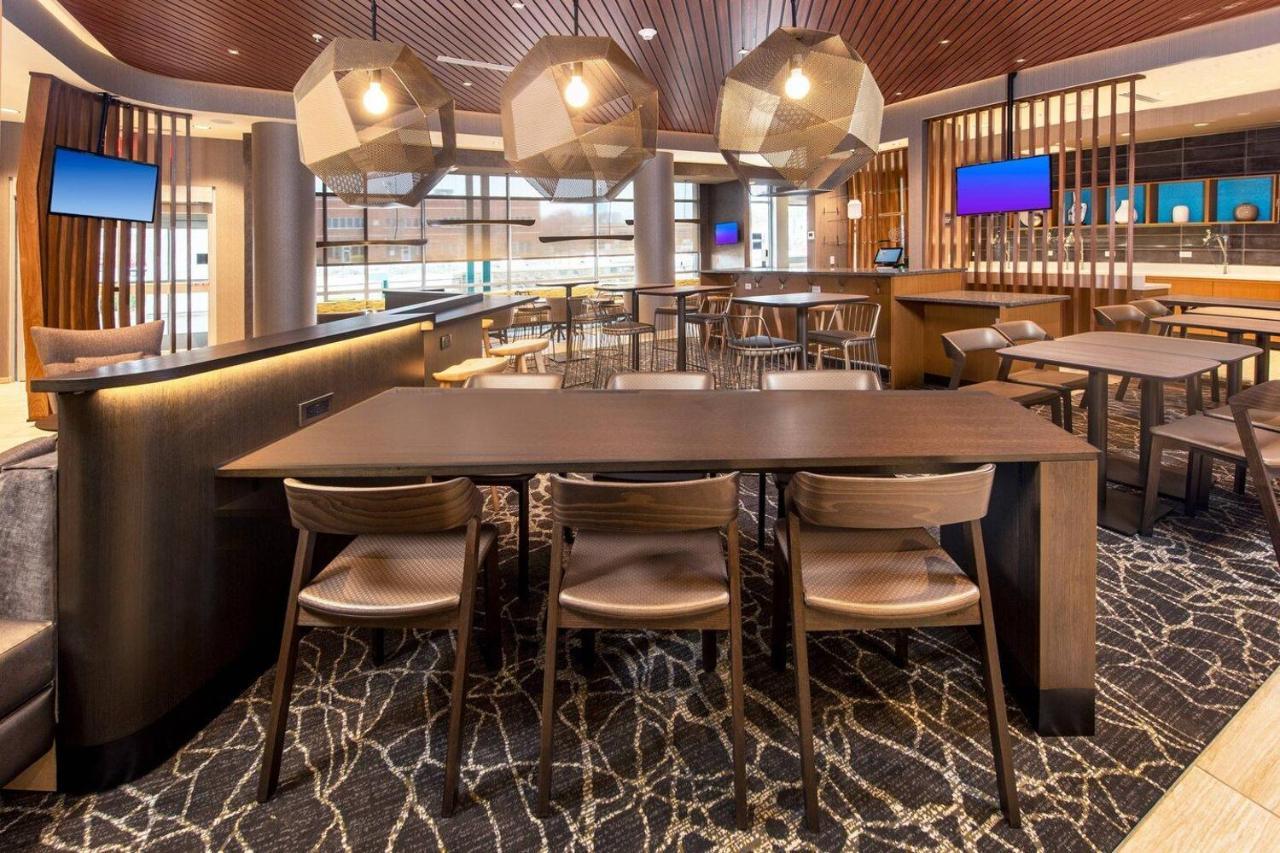Springhill Suites By Marriott Frederick Bagian luar foto
