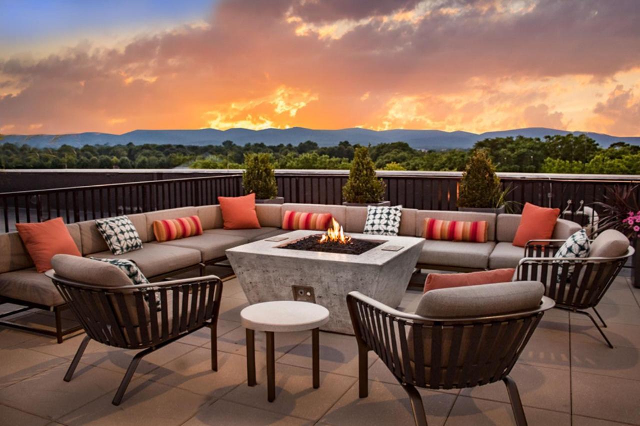 Springhill Suites By Marriott Frederick Bagian luar foto