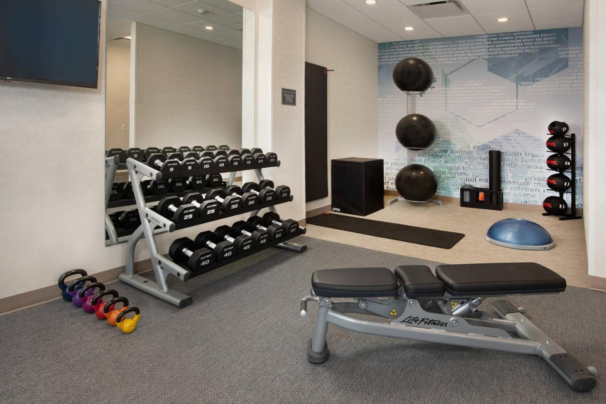 Springhill Suites By Marriott Frederick Bagian luar foto